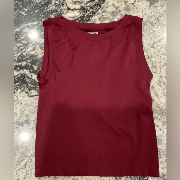 Zenana Outfitters solid color tank top bundle - Picture 3 of 4